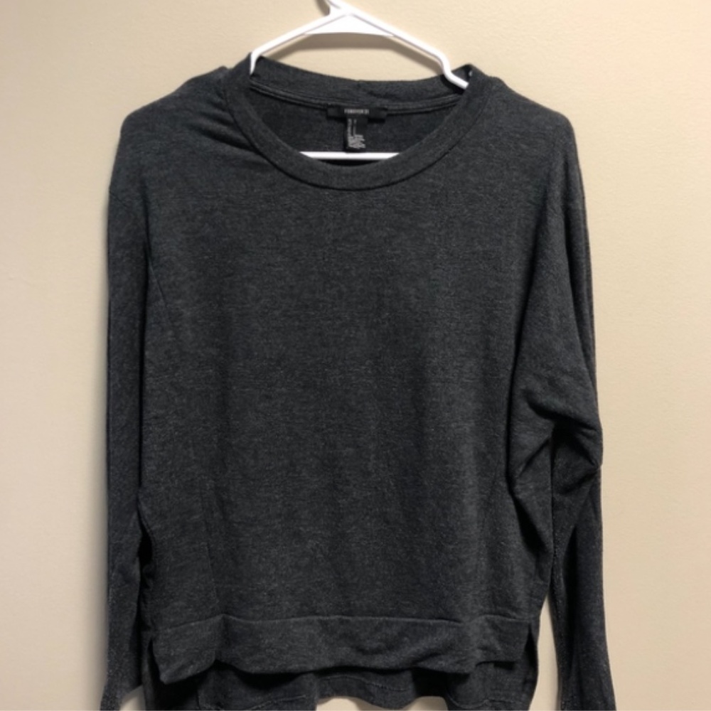 Forever 21 Grey Long Sleeve Top Small